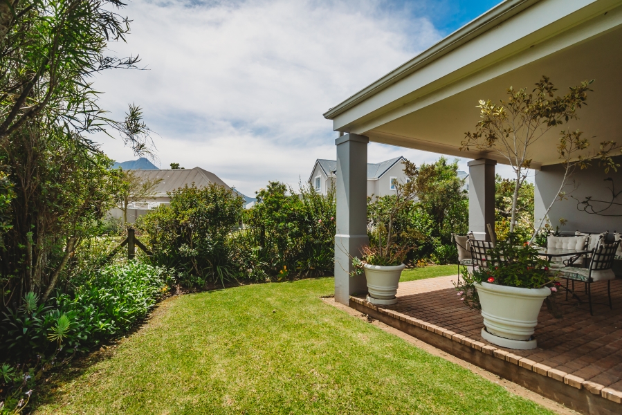 3 Bedroom Property for Sale in Kingswood Golf Estate Western Cape